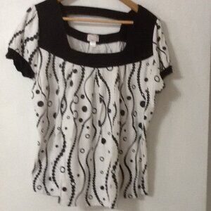 XL black and white Starialle top